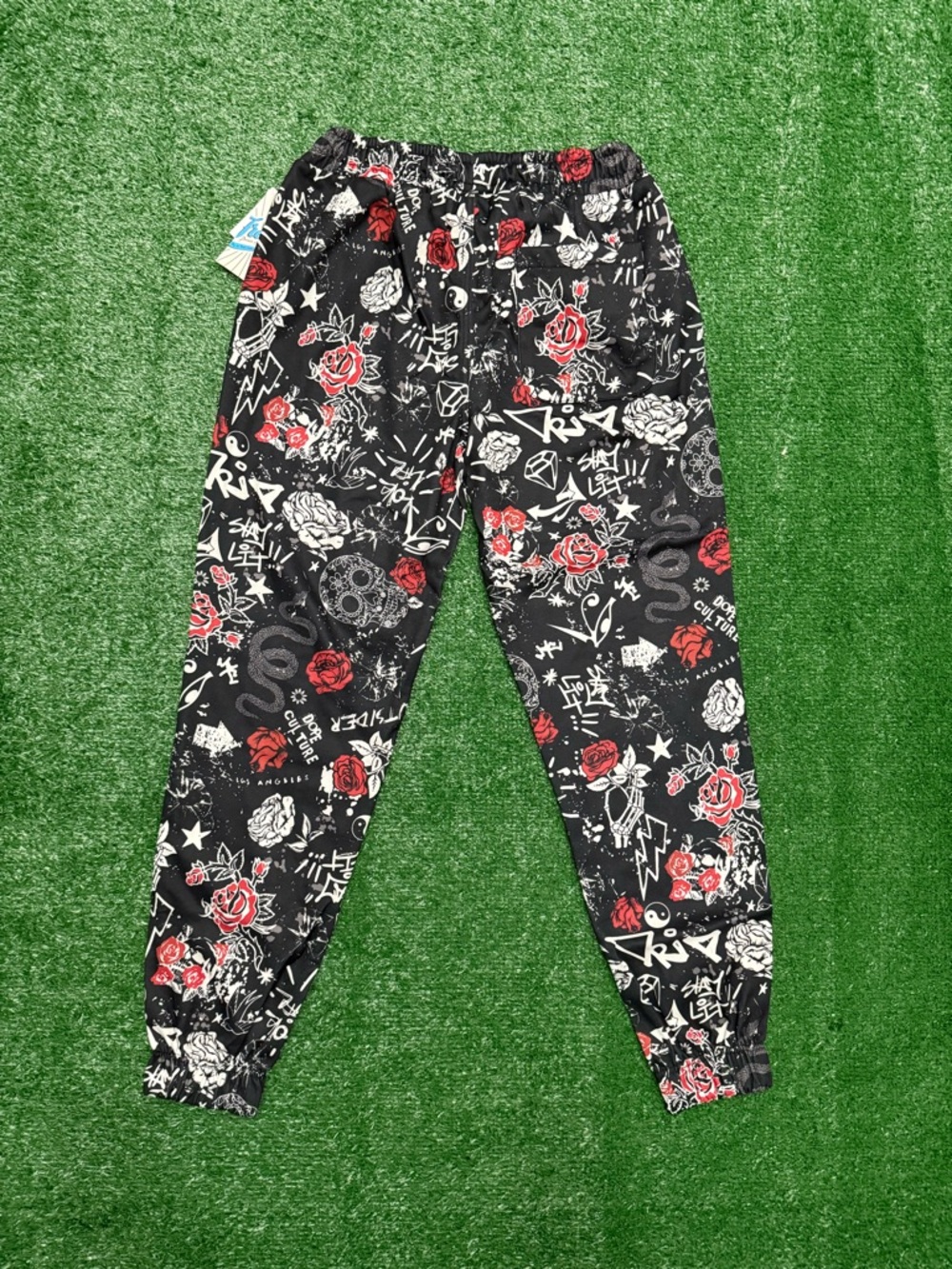 fresh Black Graphic Sweatpants with Red & White Rose Print - Picture 2 of 4